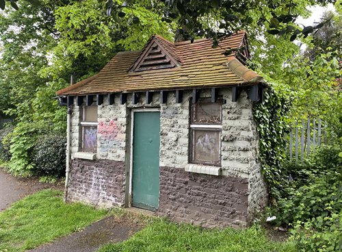 Victoria  Recreation Ground, Balaclava Road, Former WC, Surbiton, KT1 2PT